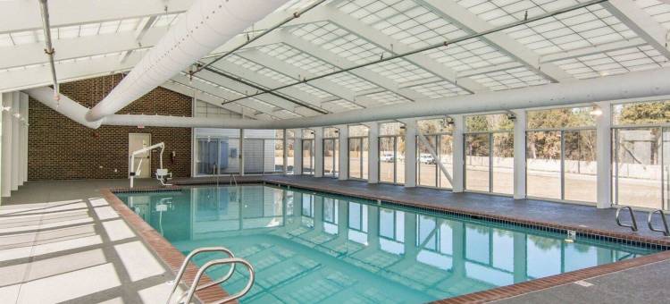 帕特里克·亨利广场阿桑德连锁酒店，蓝绿度假酒店(Bluegreen Vacations Patrick Henry Sqr, Ascend Resort Collection)图片