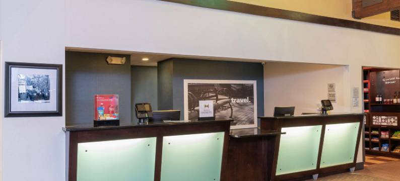 克利夫兰机场/米德尔堡高地欢朋套房酒店(Hampton Inn & Suites Cleveland-Airport/Middleburg Heights)图片