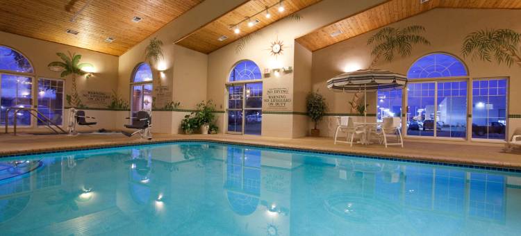 锡达福尔斯丽怡酒店(Country Inn & Suites by Radisson, Cedar Falls, IA)图片