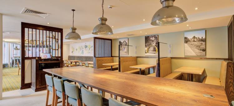 普瑞米尔海沃斯希思酒店(Premier Inn Haywards Heath)图片