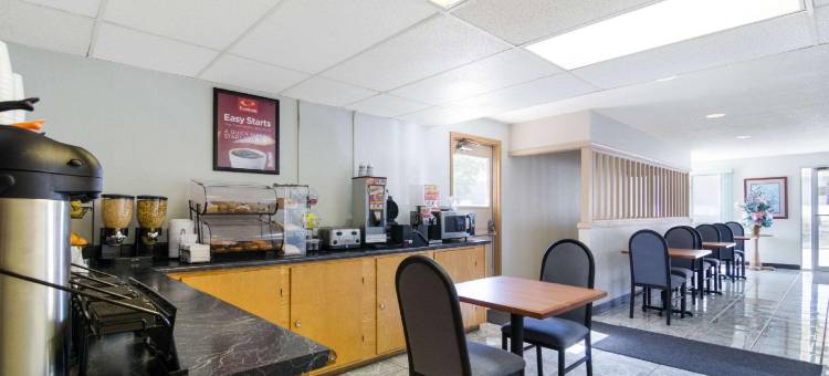 恩波里亚伊克诺旅馆(Econo Lodge)图片