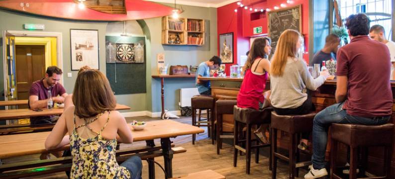 瑞士小屋帕玛旅馆(Palmers Lodge Swiss Cottage)图片