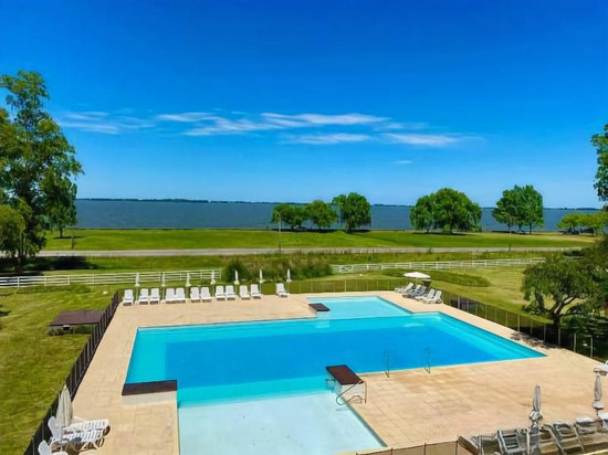 查斯科姆斯豪生酒店