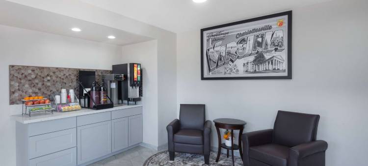 夏洛茨维尔速8酒店(Super 8 by Wyndham Charlottesville)图片