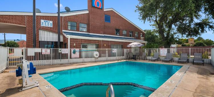 莫特尔六休斯敦-布鲁克霍洛(Motel 6 Houston, TX - Brookhollow)图片