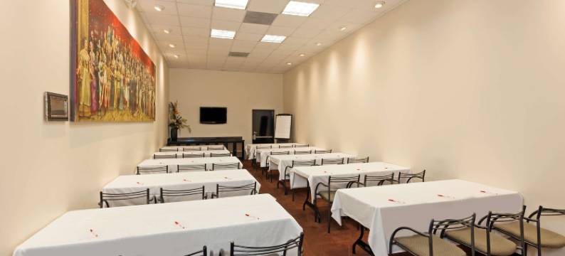 西好莱坞华美达酒店(Ramada Plaza by Wyndham West Hollywood Hotel & Suites)图片