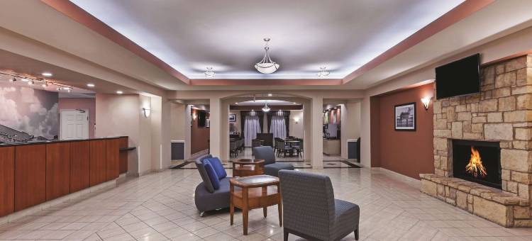 格兰伯里拉昆塔温德姆套房酒店(La Quinta Inn & Suites by Wyndham Granbury)图片