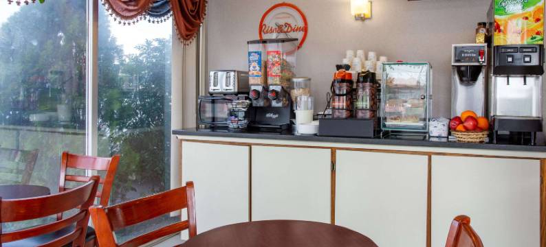 科罗拉多斯普林斯豪生酒店(Howard Johnson by Wyndham Colorado Springs)图片