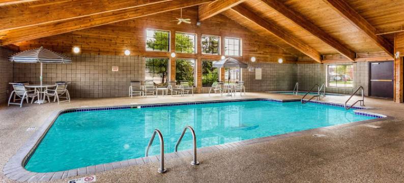 长湖温德姆美吟温德姆套房酒店(AmericInn by Wyndham Hotel and Suites Long Lake)图片