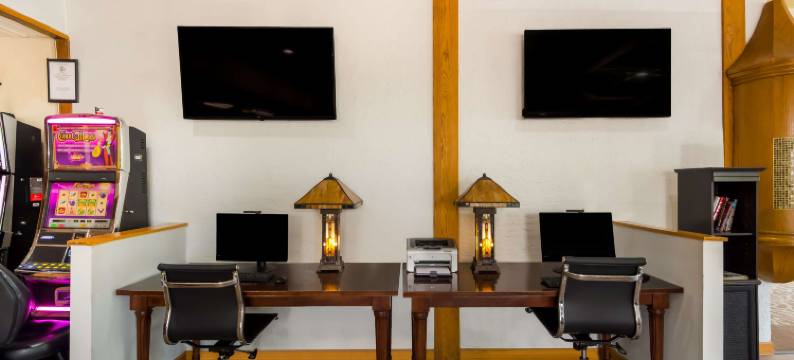 大草原贝斯特韦斯特酒店及会议中心(Best Western Prairie Inn  Conference Center)图片