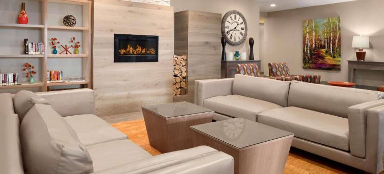 德卢斯北丽怡酒店(Country Inn & Suites by Radisson, Duluth North, MN)图片