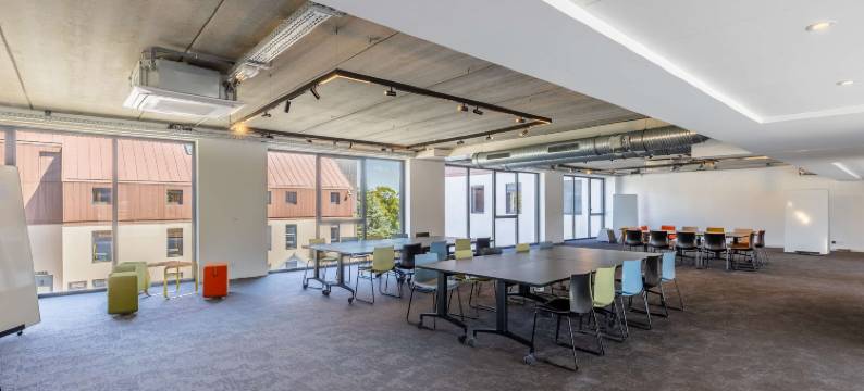 德洛米欧庄园，BW高级收藏(Domaine de Dolomieu, BW Premier Collection)图片