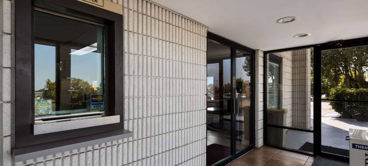 Econo Lodge Madison Airport图片