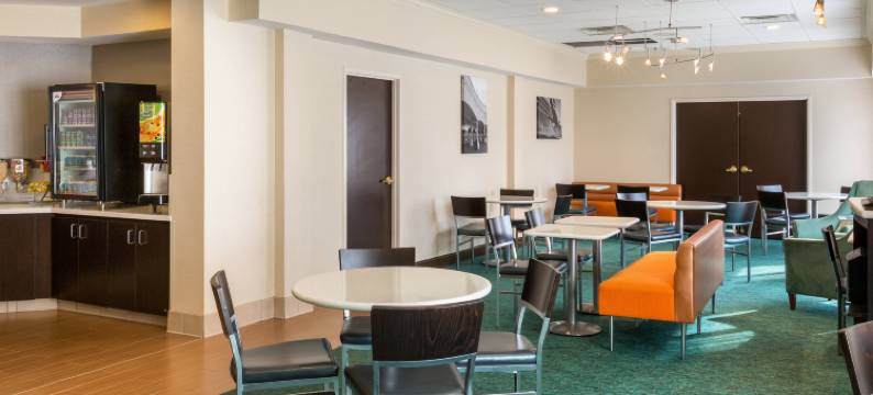 路易斯维尔斯特波/北万豪SpringHill酒店(SpringHill Suites Louisville Hurstbourne/North)图片