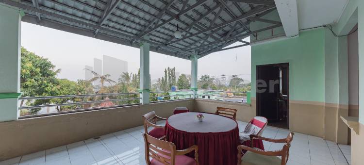 Hotel Ayong Linggarjati Kuningan Mitra RedDoorz图片