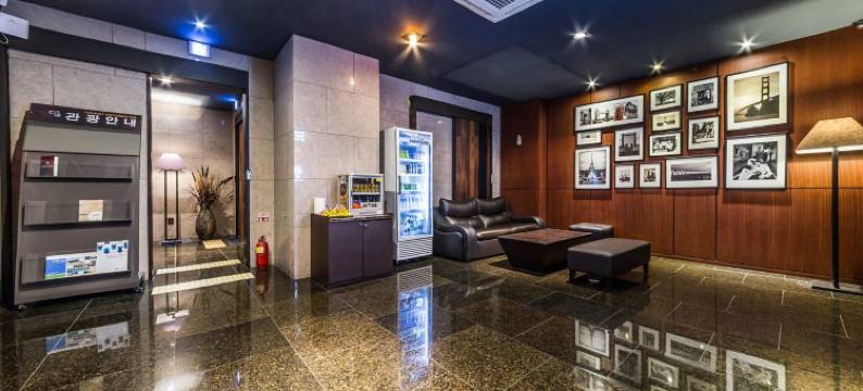 乌永布拉特里酒店(Uijeongbu La Tree Hotel)图片