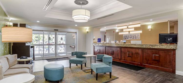 蒙哥马利东I-85东舒眠套房酒店(Sleep Inn & Suites Montgomery East I-85)图片