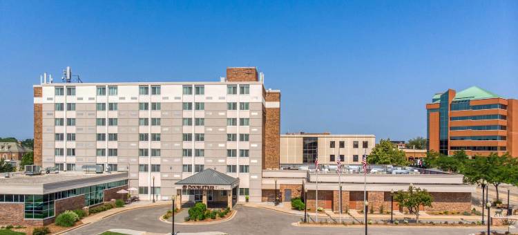 丽纳希尔顿逸林酒店(DoubleTree by Hilton Neenah)图片