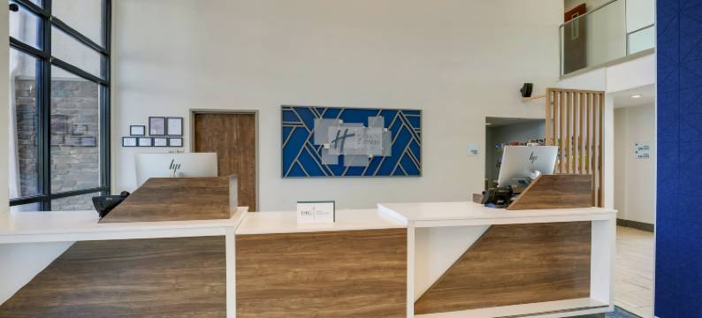 布兰森中心区76号智选假日套房酒店(Holiday Inn Express & Suites BRANSON 76 CENTRAL by IHG)图片