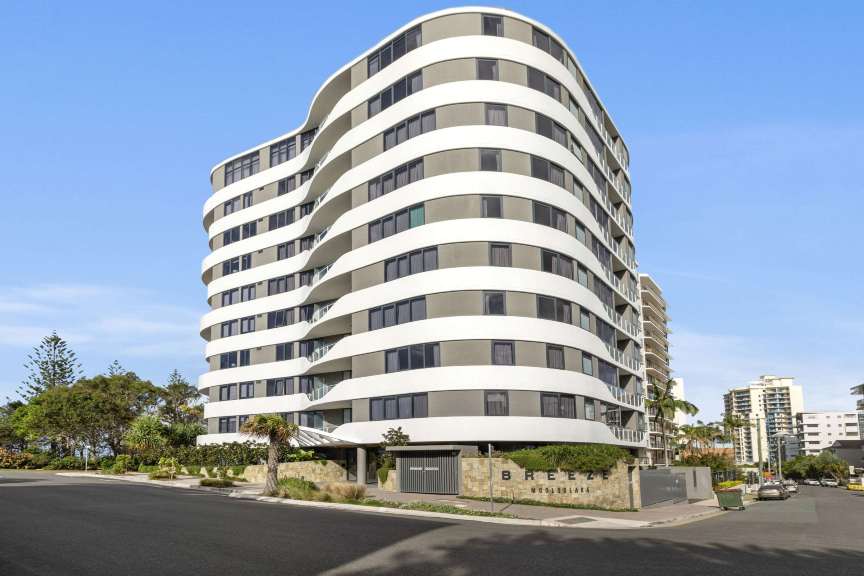 Breeze Mooloolaba Hotel Overview