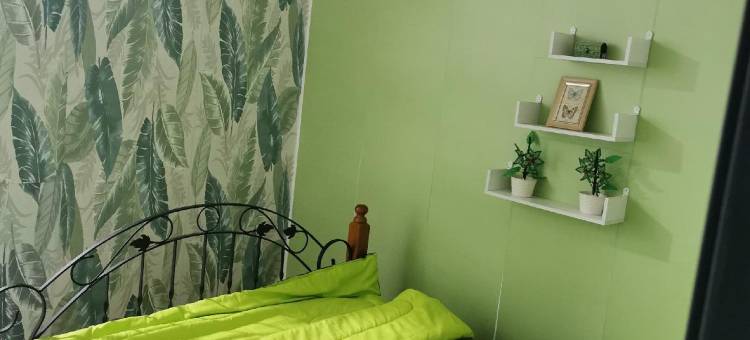 位于双溪大年中部的4卧室独栋房屋-2800平方米|带4个独立浴室(Bintang Maya homestay)图片