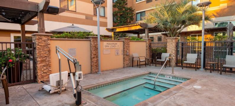 圣地亚哥欧申赛德市万豪万怡酒店(Courtyard San Diego Oceanside)图片