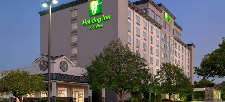 奥弗兰德公园西假日套房酒店(Holiday Inn & Suites Overland Park-West)图片