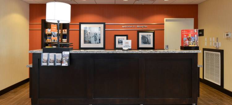 道格拉斯欢朋套房酒店(Hampton Inn & Suites Douglas)图片