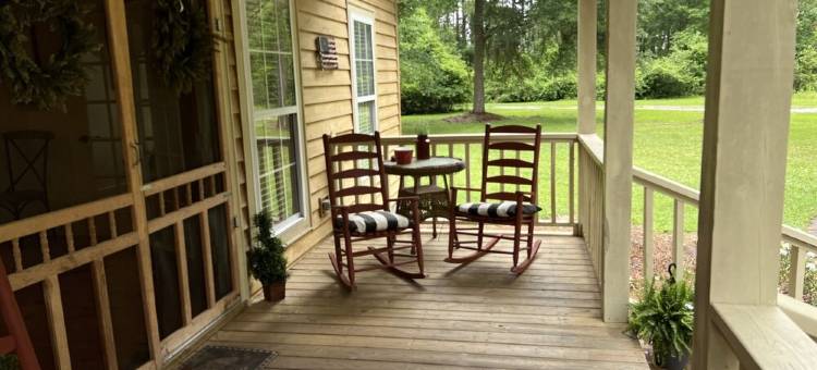 Cottage In The Woods, Lots Of Wildlife, Gated, And Paved, And Very Private,图片