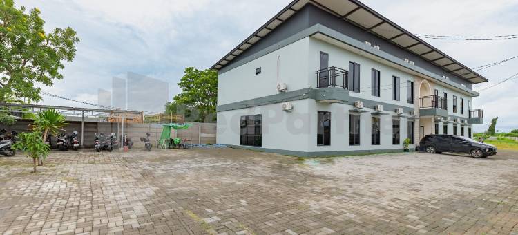 Zumo Home Tegal Mitra RedDoorz图片