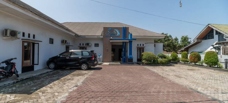 红多兹酒店-近明古鲁班台班让2号(RedDoorz Near Pantai Panjang Bengkulu 2)图片