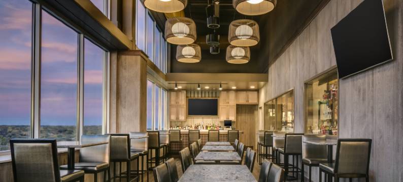 爱荷华市中心大学希尔顿花园酒店(Hilton Garden Inn Iowa City Downtown University)图片