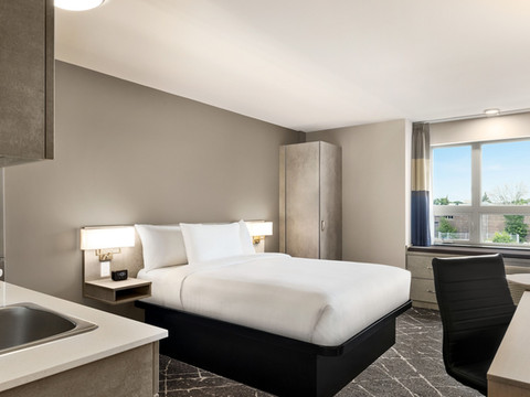 Microtel Inn & Suites Montreal Airport-Dorval QC