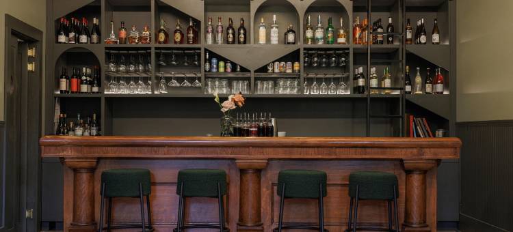 罗彻斯特酒店(The Rochester Hotel)图片