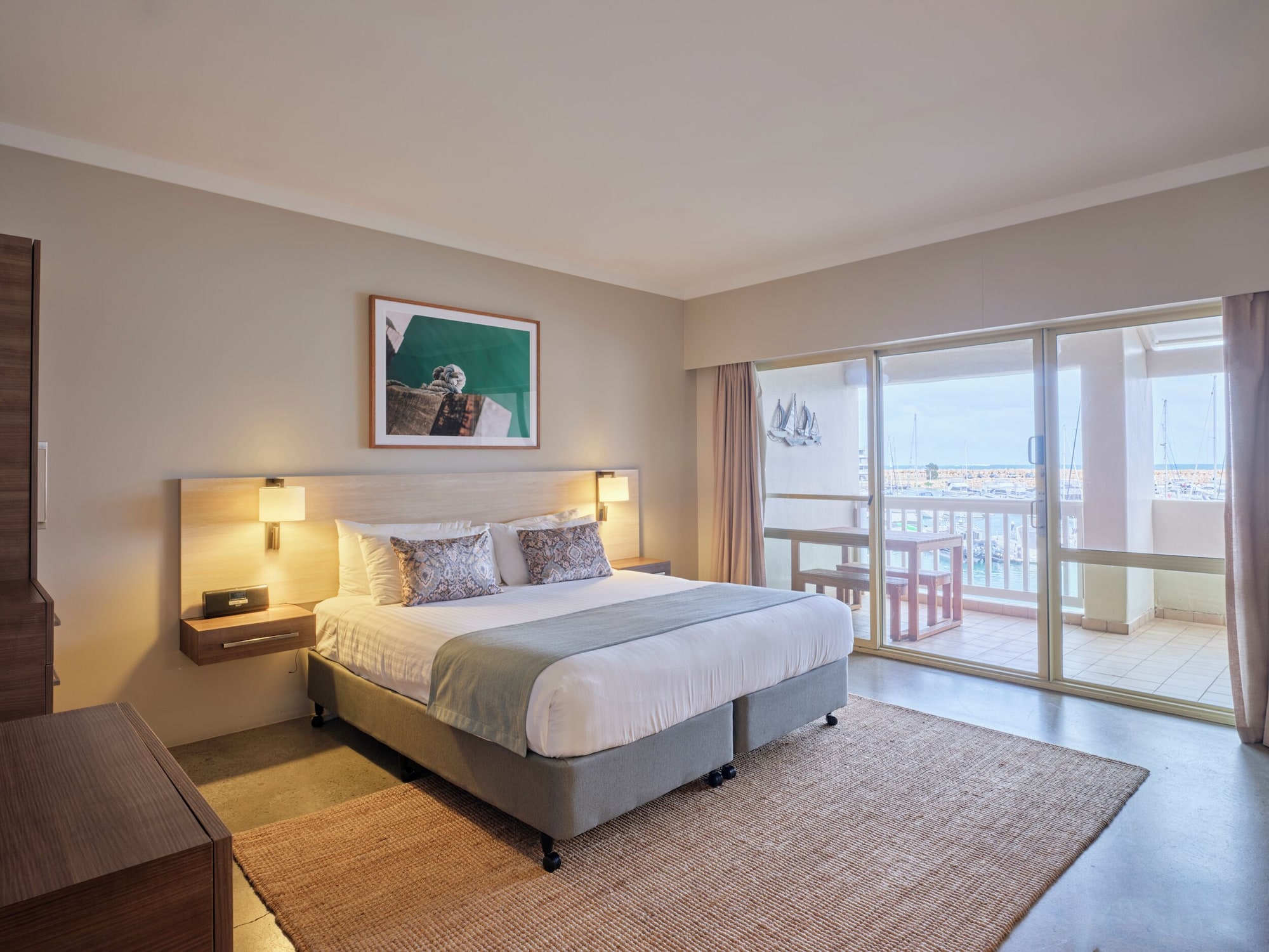 The Marina Hotel - Mindarie Over view