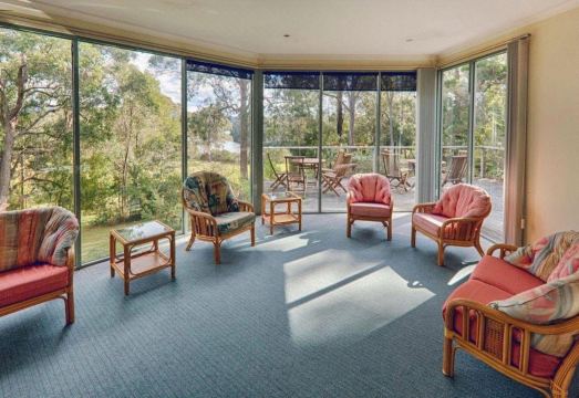 Gipsy Point Lodge Hotel Overview