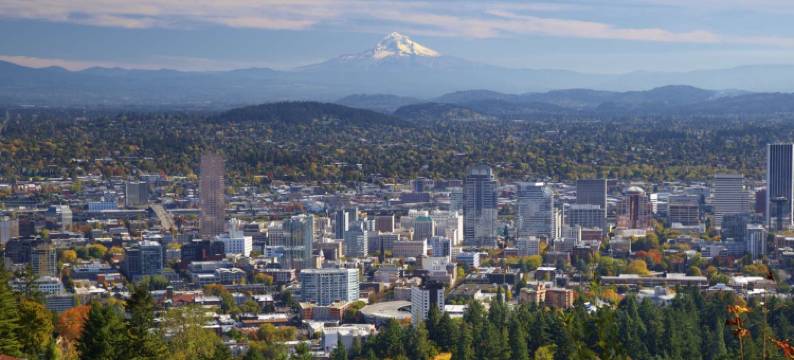 Enormous Covered Patio with Fire Table and Views - Stunning Retreat图片