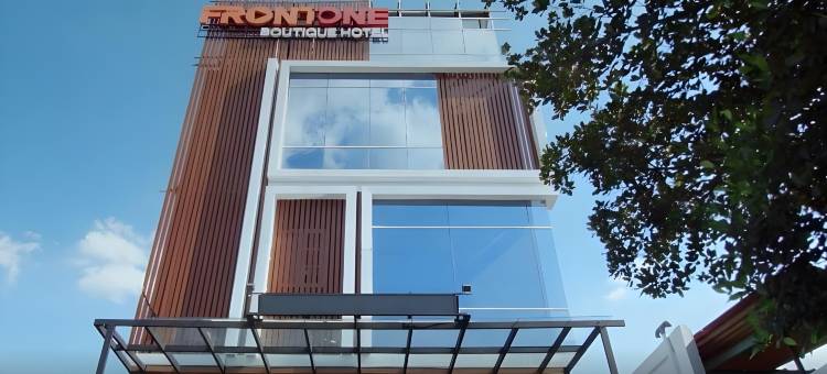 三宝垄图古穆达前一精品酒店(Front One Boutique Tugu Muda Semarang)图片