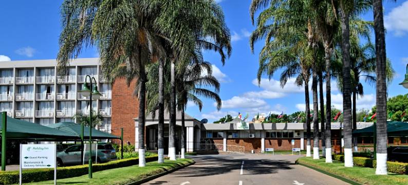 布拉瓦约假日酒店(Holiday Inn BULAWAYO by IHG)图片