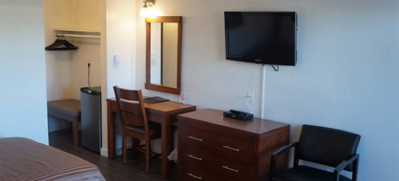 向西旅馆及套房(Westward Inn & Suites)图片