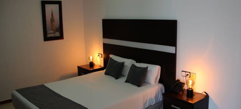 Hospedium 天空蓝塞维利亚塔酒店(Hospedium Hotel Sky Blu Torre de Sevilla)图片