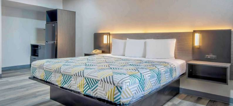 德克萨斯克纳州Studio 6酒店(Studio 6 Texarkana, TX)图片