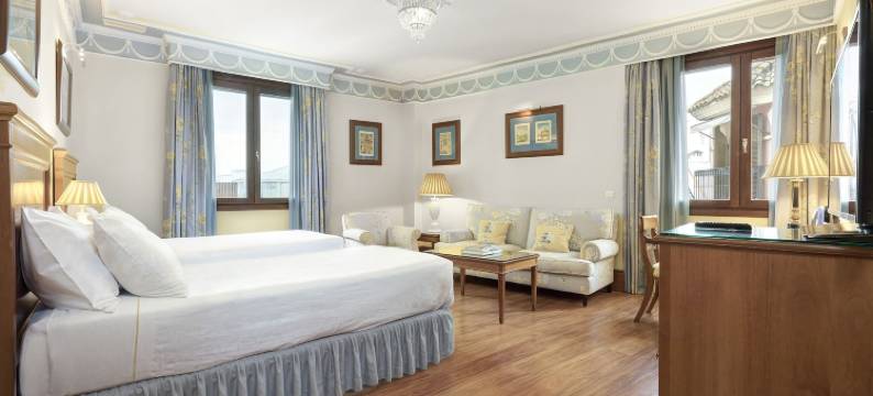 英拉特拉酒店(Hotel Inglaterra)图片