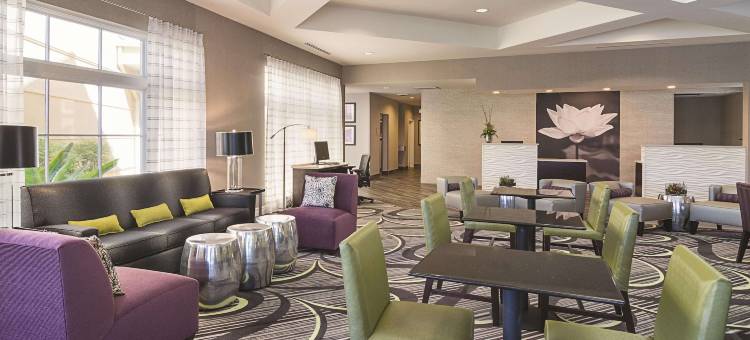 凤凰城迈措沃西拉昆塔温德姆套房酒店(La Quinta Inn & Suites by Wyndham Phoenix Mesa West)图片