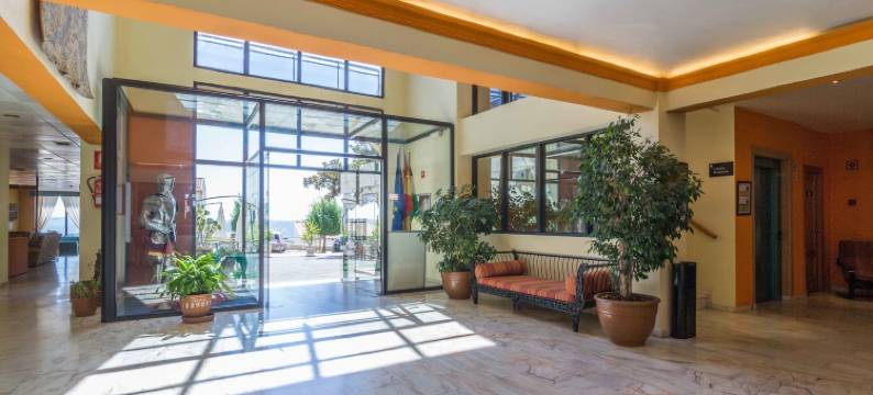 劳斯坦帕锐欧斯酒店(Hotel Los Templarios)图片