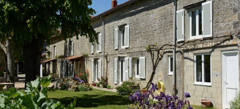 勒努瓦埃尔欧奈酒店(Les Noyers Aulnay)图片