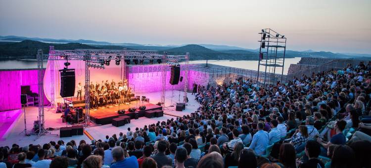 希贝尼克路克斯公寓酒店(Duma Apartments Sibenik)图片