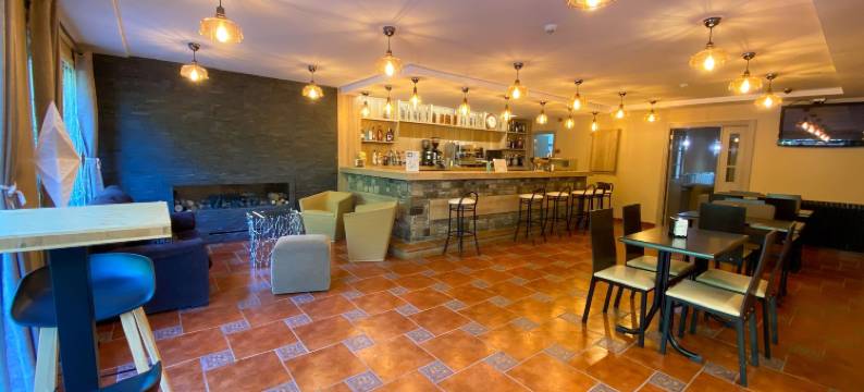 瓦尔滑雪酒店(Somriu Hotel Vall Ski)图片