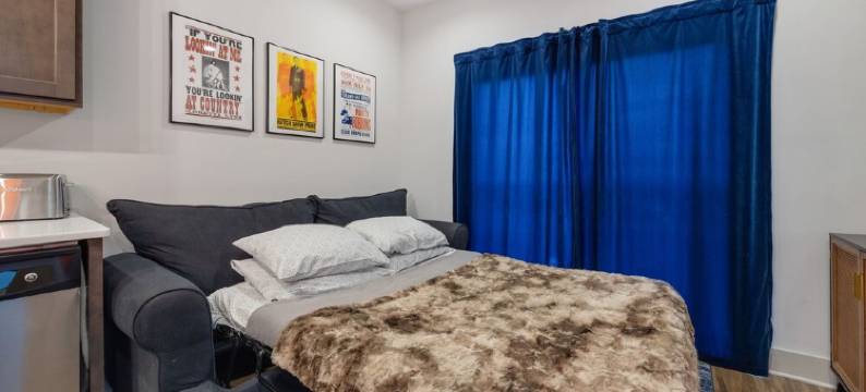 Modern King Bed Condo – Minutes to Broadway, Opry & Downtown with Free Parking图片
