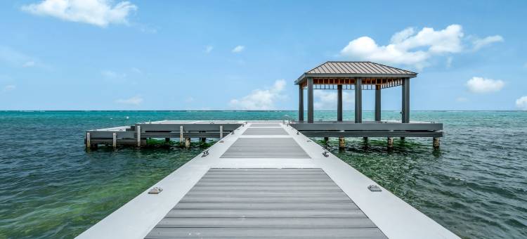 朗姆角俱乐部套房(Club Suites at Rum Point)图片